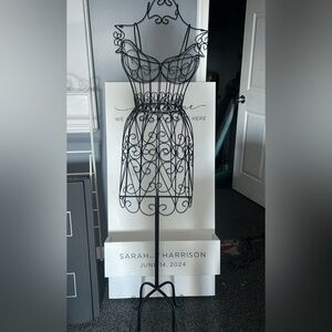 Black Wire Dress Form Display